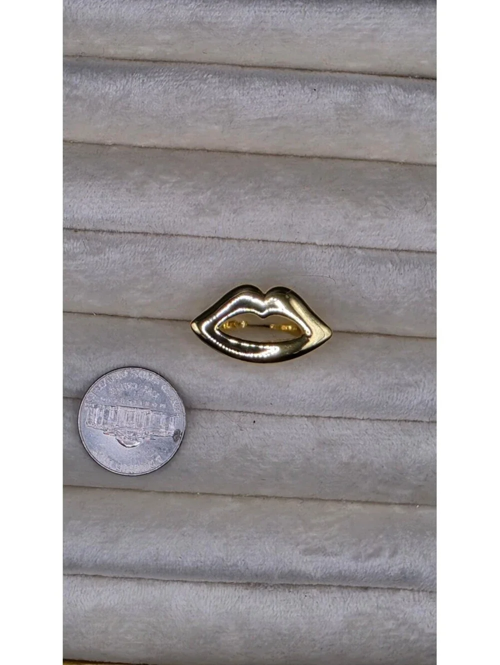 KC Golden Plated Copper Lips Adjustable Ring